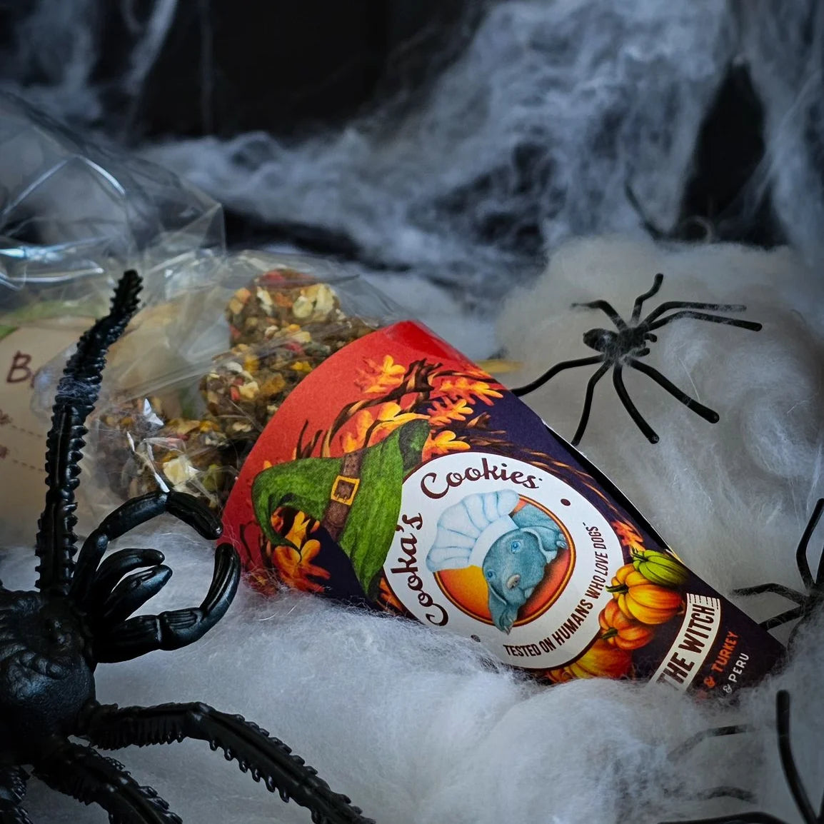 Cone de guloseimas de Halloween de peru e abóbora para cães