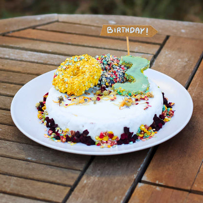 Confezione regalo con torta al pollo da cuocere per cani